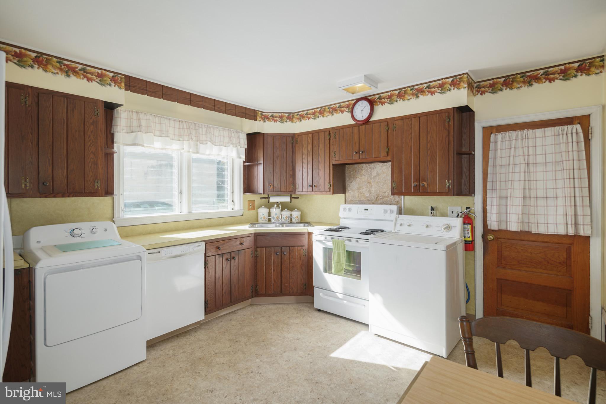 9618 Dungan Road Philadelphia, PA 19115 - Photo 14 of 33 Gallery Image 14