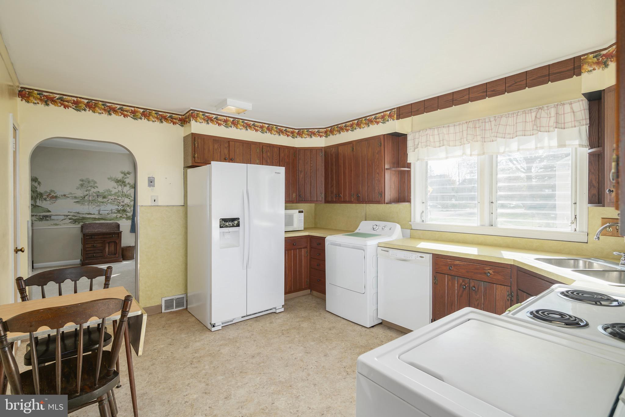 9618 Dungan Road Philadelphia, PA 19115 - Photo 15 of 33 Gallery Image 15