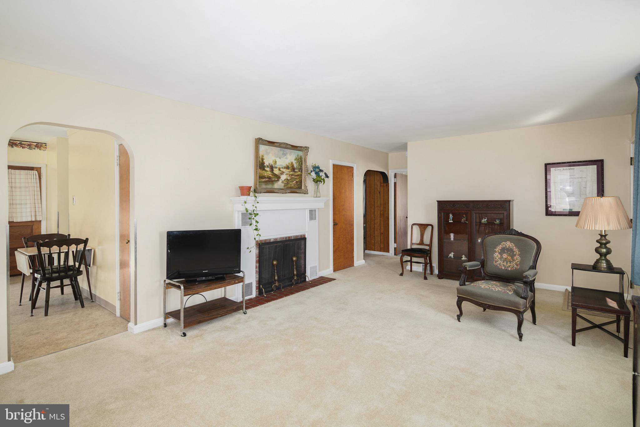 9618 Dungan Road Philadelphia, PA 19115 - Photo 10 of 33 Gallery Image 10