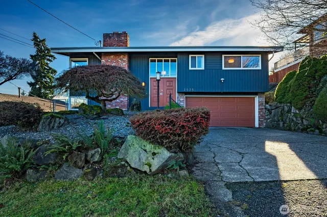 $899,500 | 2525 South Raymond Street, Seattle, WA 98108