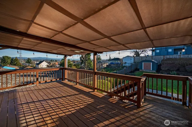 $899,500 | 2525 South Raymond Street, Seattle, WA 98108