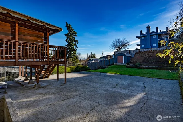 $899,500 | 2525 South Raymond Street, Seattle, WA 98108