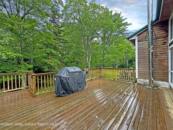 $659,000 | 56 Thornapple Drive, Hunter, NY 12427