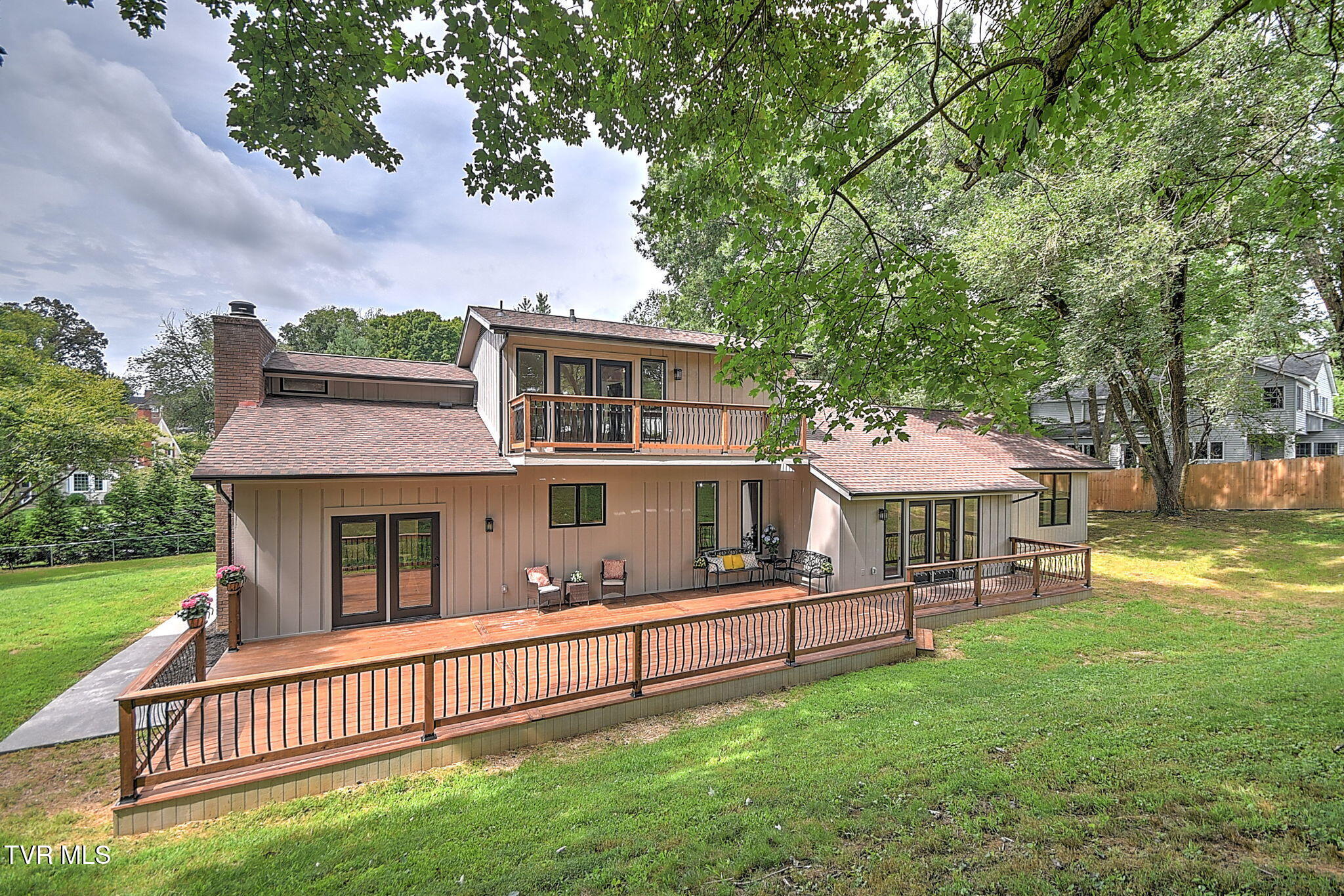 224 Greenway Road Bristol, TN 37620 - Photo 74 of 82 75-web-or-mls-224 Greenway KB-76