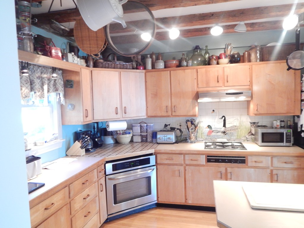 2534 Riverside Avenue Somerset, MA 02726 - Photo 10 of 24 Gallery Image 10
