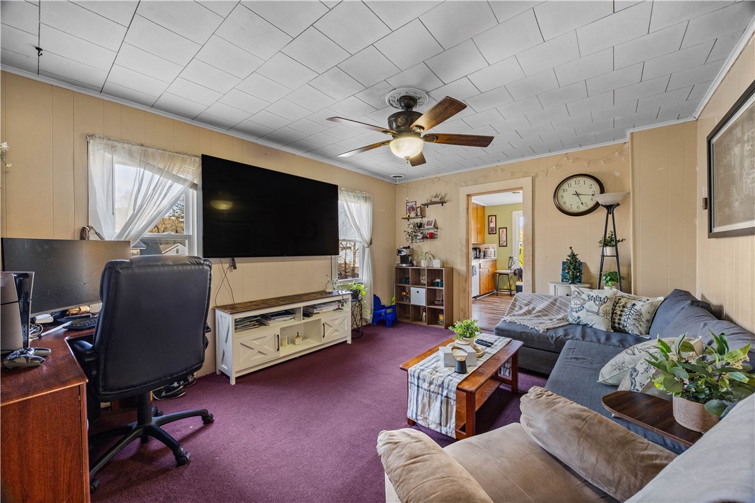 17 Jackson Street Lyons, NY 14489 - Photo 6 of 22 Upstairs Livingroom