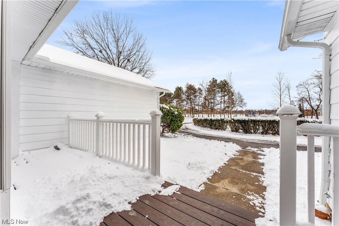 5025 Clubside Road Lyndhurst, OH 44124 - Photo 3 of 35 View of snow covered deck
