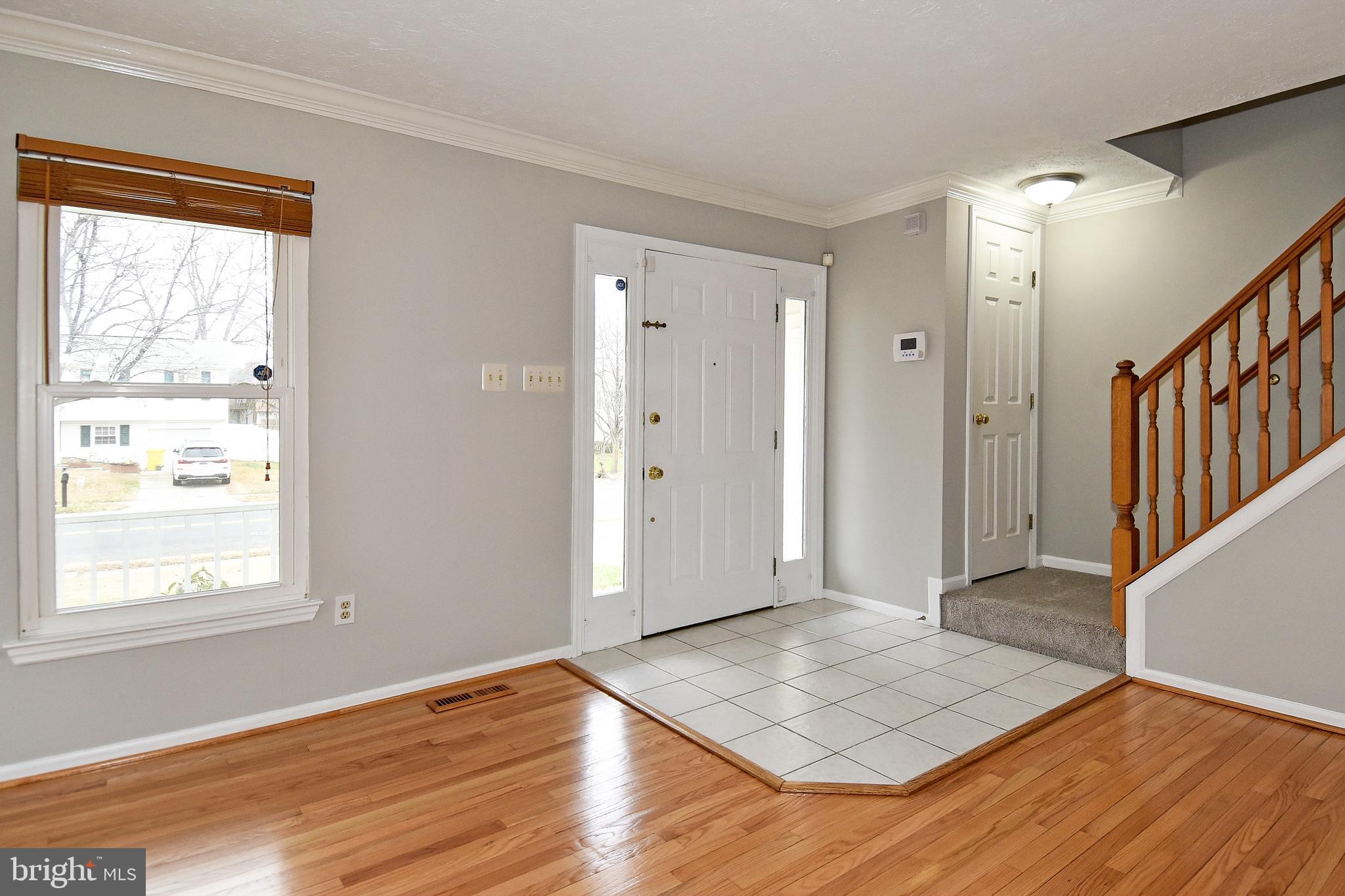 1867 Montreal Road Severn, MD 21144 - Photo 3 of 43 FOYER
