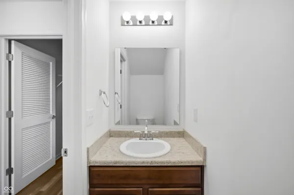 $339,900 | 1937 Abbey Lane, Columbus, IN 47201