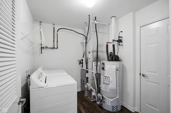 $339,900 | 1937 Abbey Lane, Columbus, IN 47201