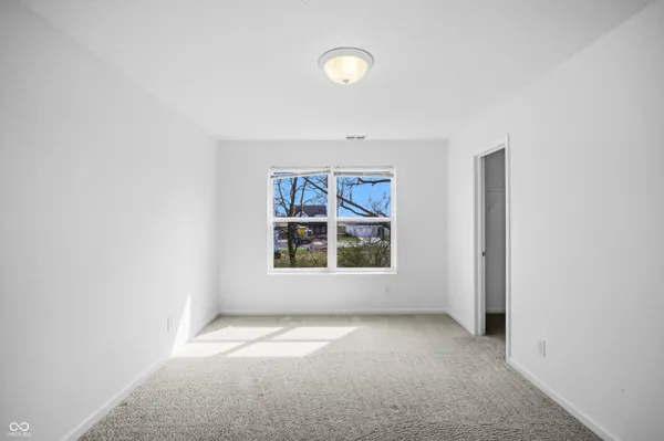 $339,900 | 1937 Abbey Lane, Columbus, IN 47201