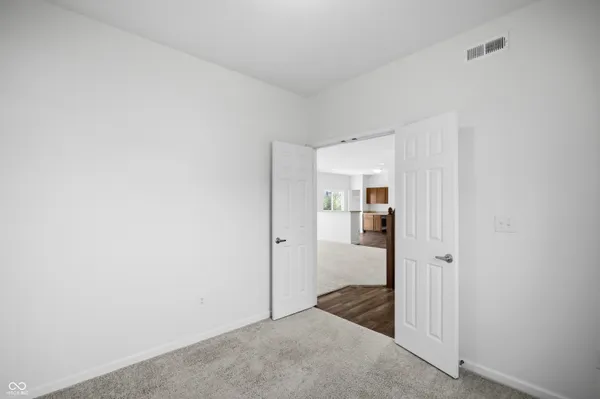$339,900 | 1937 Abbey Lane, Columbus, IN 47201