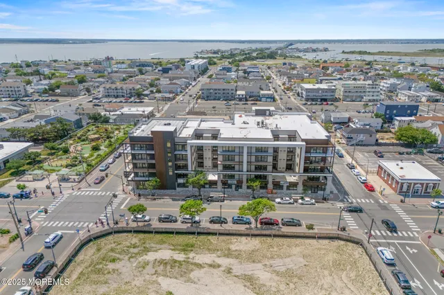 $799,900 | 401 Ocean Boulevard, Unit 204, Seaside Heights, NJ 08751