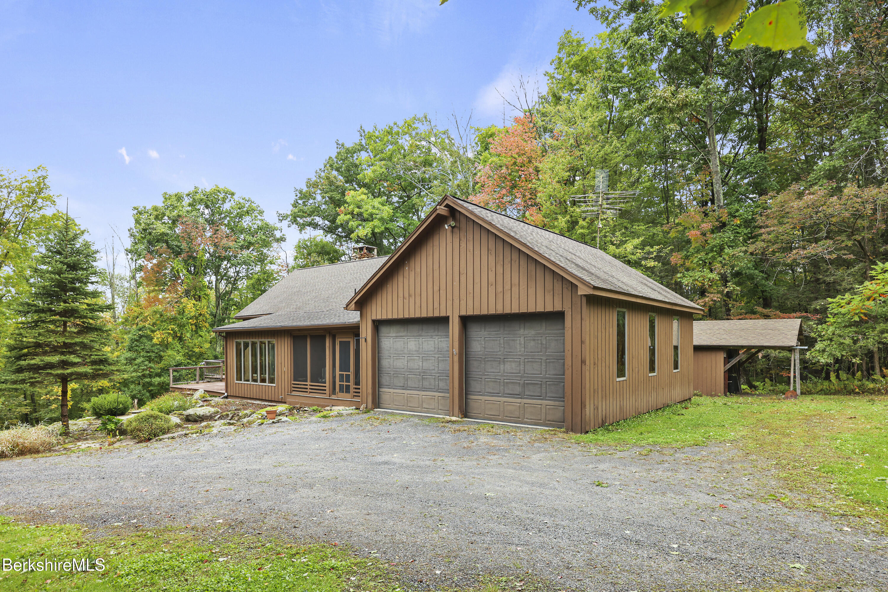 525 Rote Hill Road Sheffield, MA 01257 - Photo 10 of 62 260 Exterior Back
