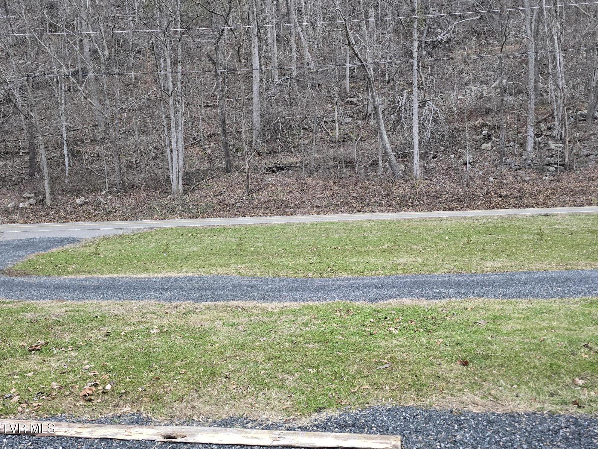 7589 Roan Creek Road, Unit 9B Butler, TN 37640 - Photo 8 of 25 1000011977