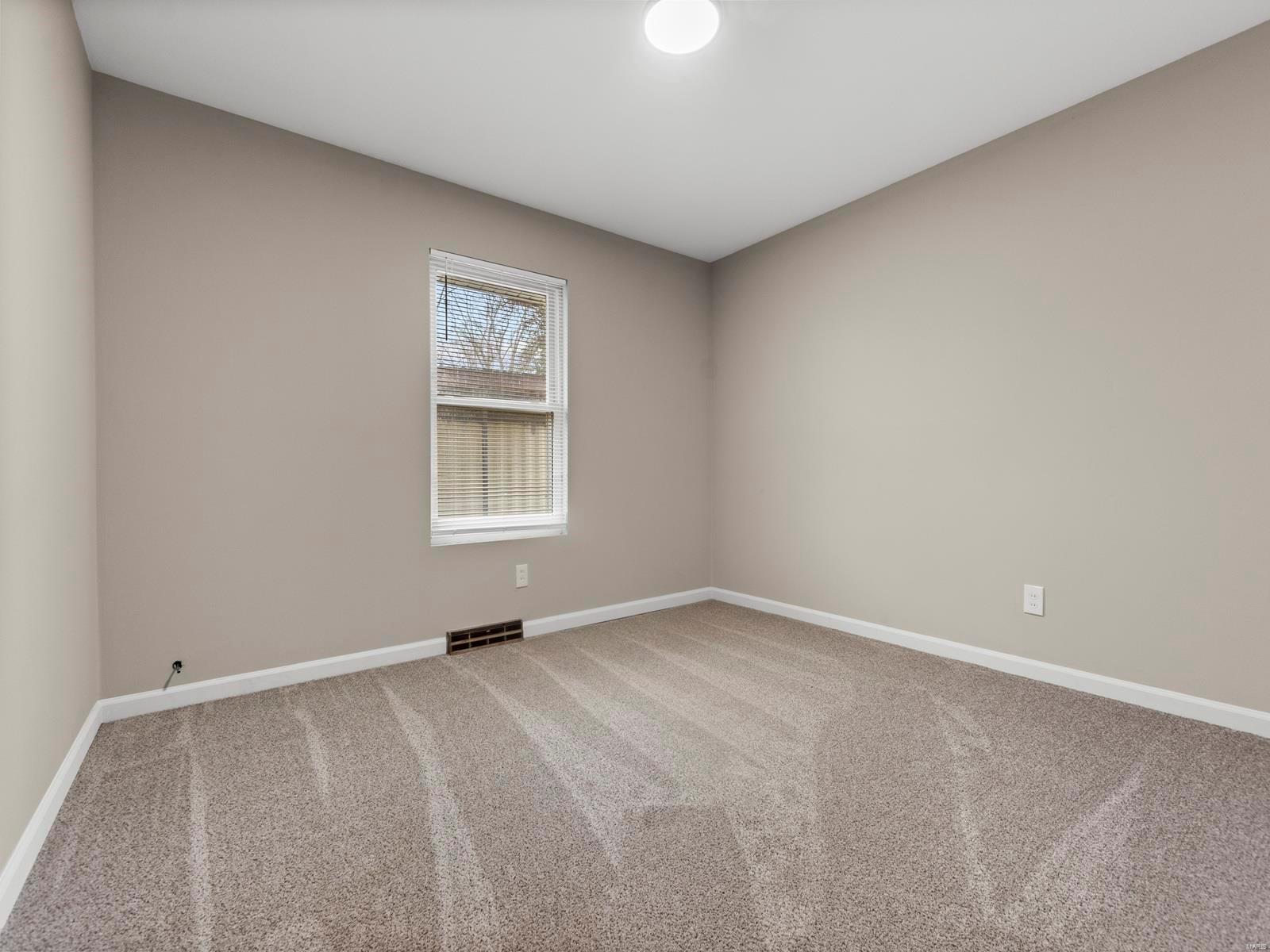 805 Cunningham Avenue St. Charles, MO 63301 - Photo 14 of 29