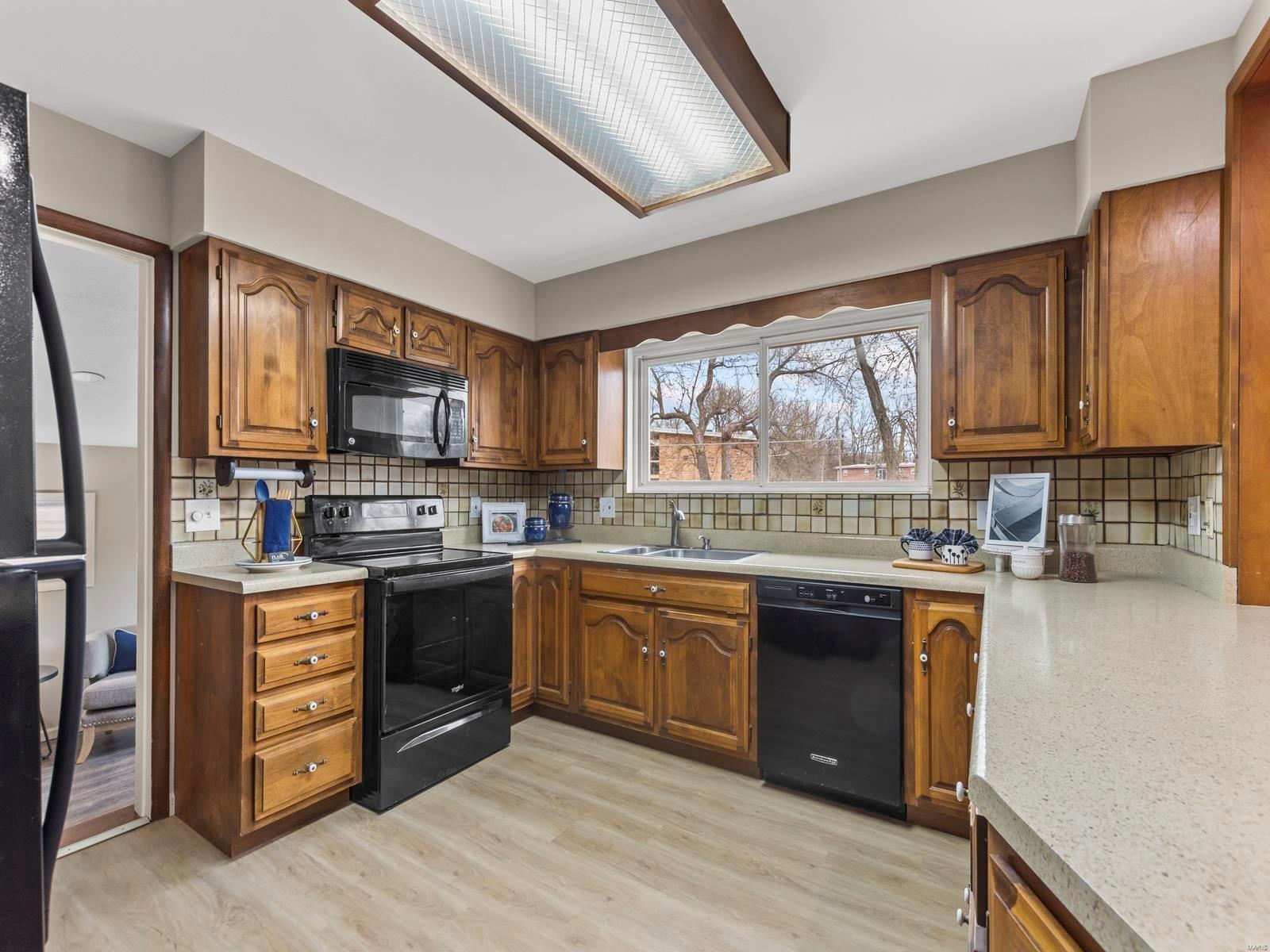 805 Cunningham Avenue St. Charles, MO 63301 - Photo 6 of 29