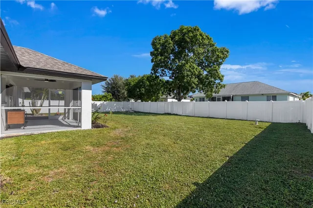 $335,000 | 2533 Southwest 26th Avenue, Cape Coral, FL 33914