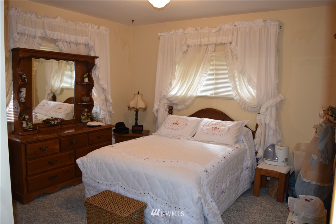 1243 Mox Chehalis Road McCleary, WA 98557 - Photo 16 of 24 Gallery Image 16