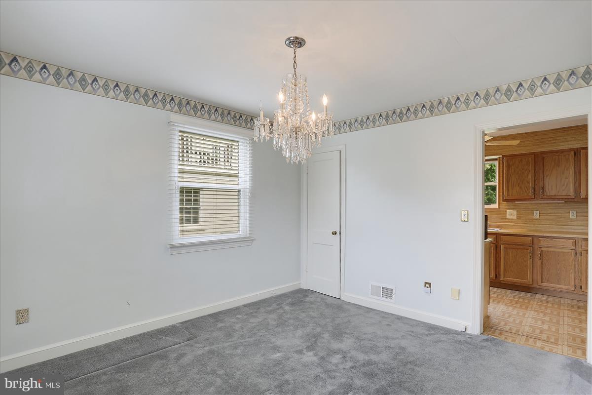 1015 Forest Glen Road Silver Spring, MD 20901 - Photo 7 of 24 Dining Room