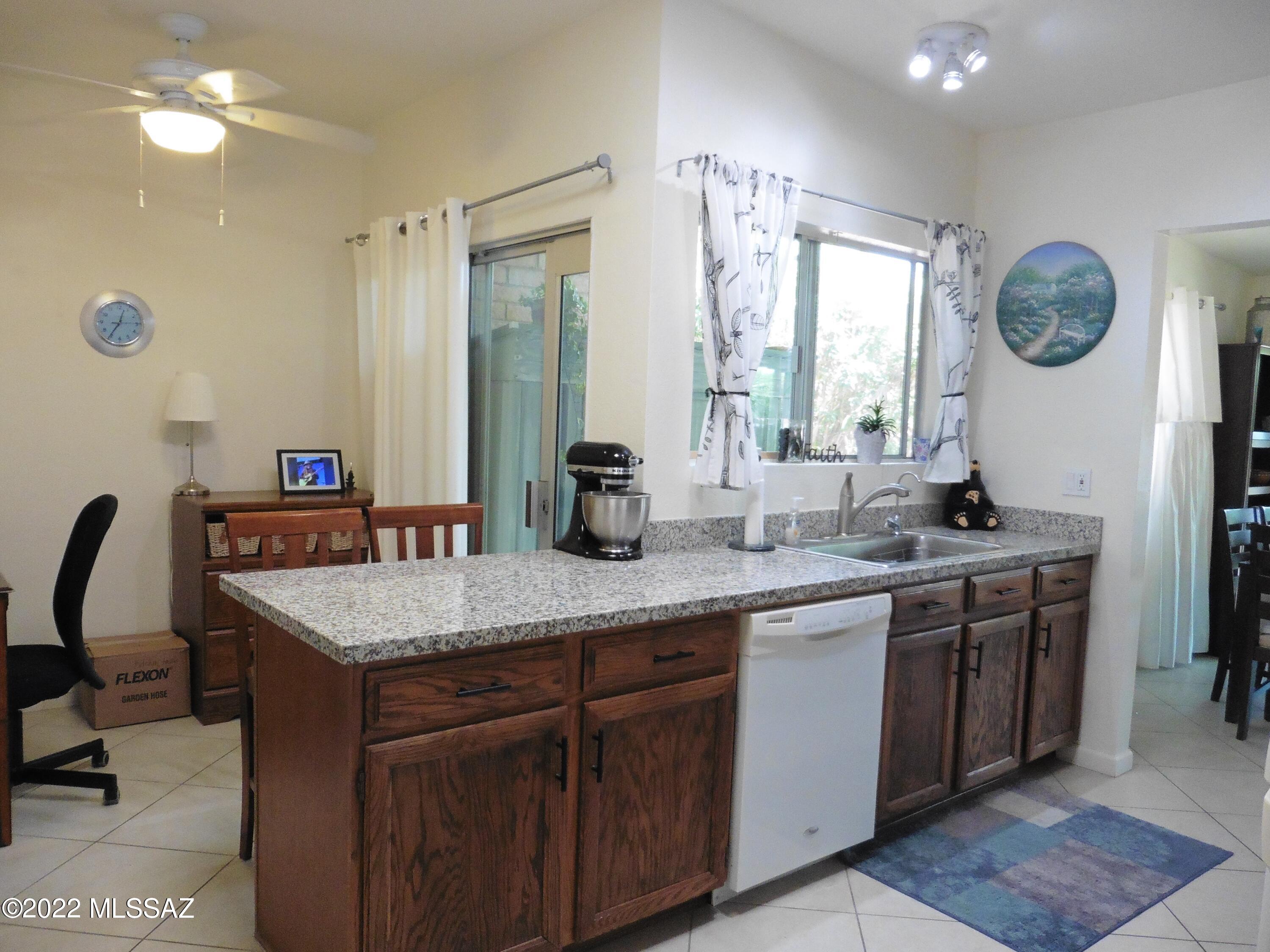 481 West Rio-Altar Green Valley, AZ 85614 - Photo 7 of 21 Gallery Image 7