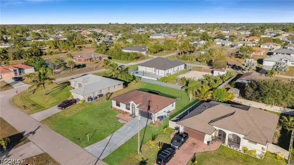 $2,200 | 918 Acroft Avenue, Lehigh Acres, FL 33971