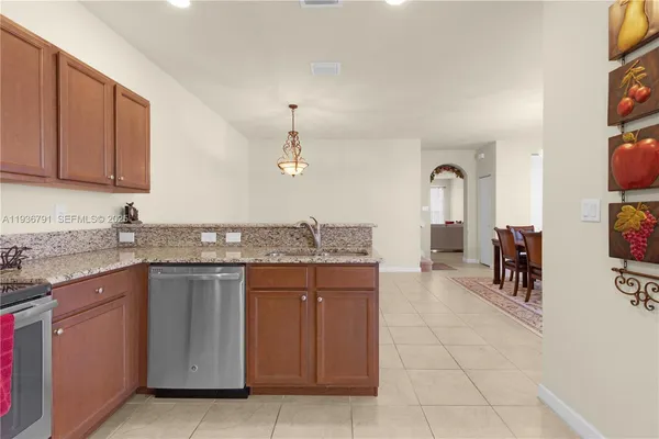 $530,000 | 16789 Southwest 96th Street, Miami, FL 33196