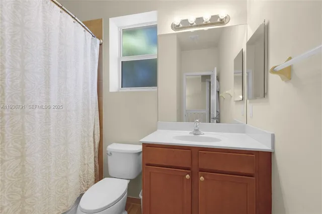 $555,000 | 16789 Southwest 96th Street, Miami, FL 33196