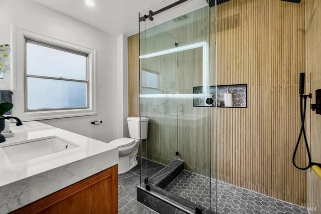 $1,799,999 | 1074 Annerley Road, Piedmont, CA 94610