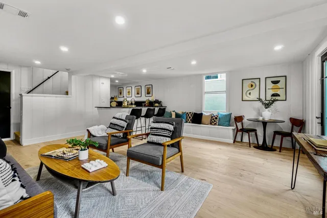 $1,799,999 | 1074 Annerley Road, Piedmont, CA 94610