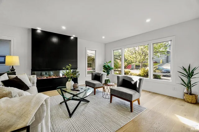 $1,799,999 | 1074 Annerley Road, Piedmont, CA 94610