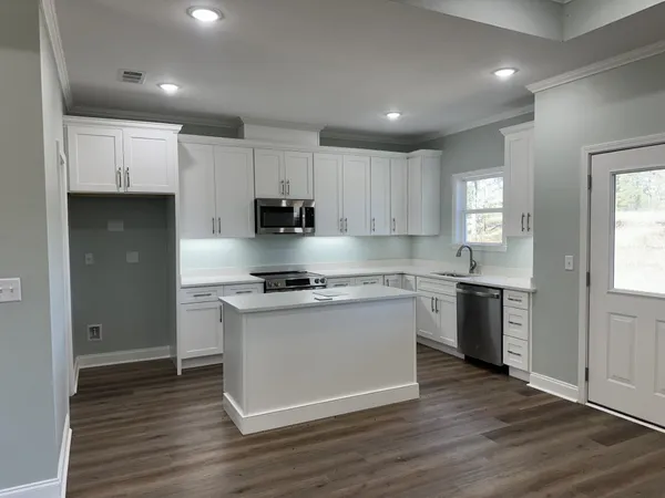 $359,900 | 264 Woodridge Lane, Cairo, GA 39827