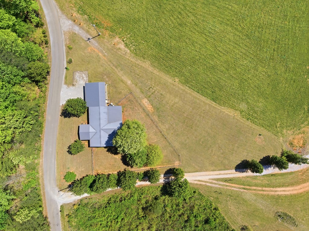 611 Farmer Road Walling, TN 38587 - Photo 27 of 27 an outdoor view from balcony