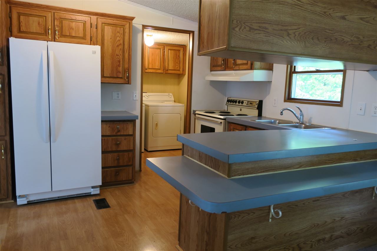 4 Hemlock Street Exeter, NH 03833 - Photo 4 of 24