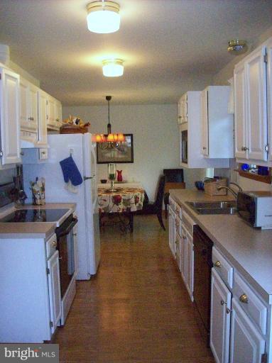 720 Romancoke Road Stevensville, MD 21666 - Photo 5 of 25 Kitchen