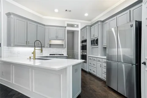 $1,325,000 | 801 Ridgedale Court, Southlake, TX 76092