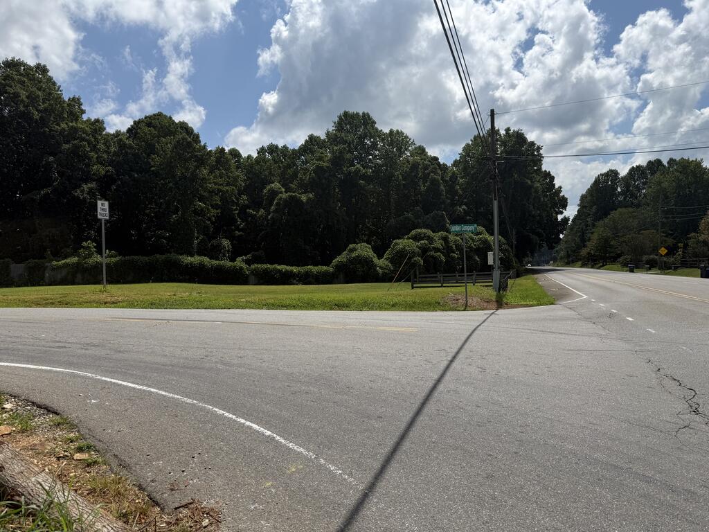 2170 Talking Rock Road Jasper, GA 30143 - Photo 5 of 9 Gallery Image 5
