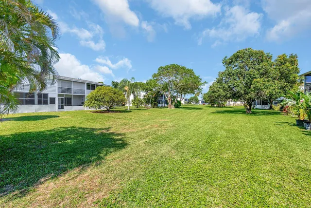 $1,350 | 398 Sheffield Q, West Palm Beach, FL 33417