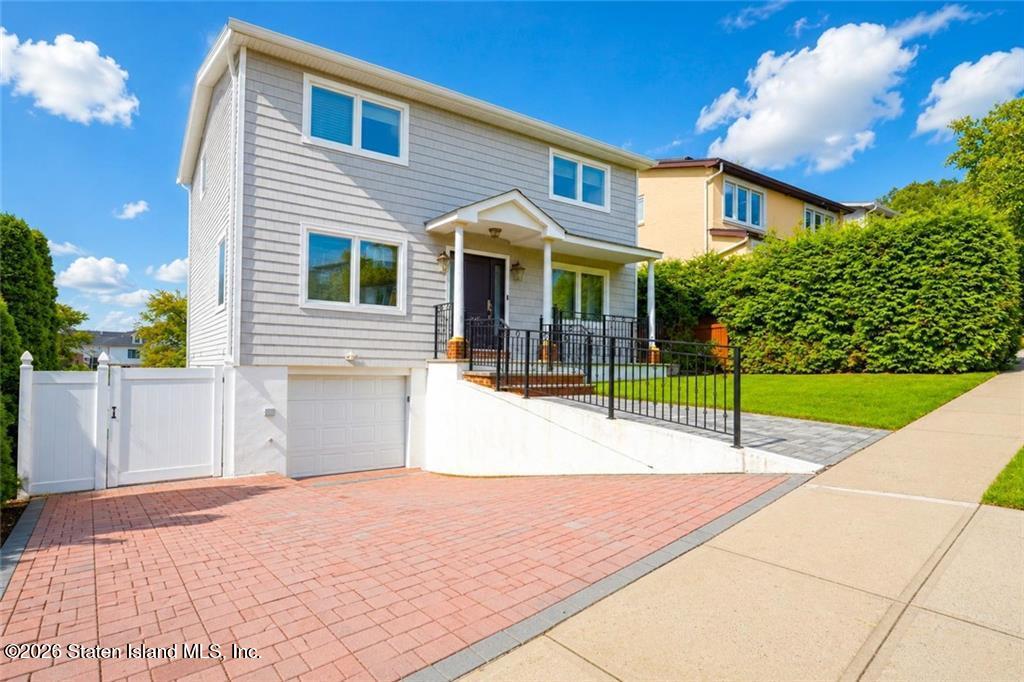 41 Ridge Avenue Staten Island, NY 10304 - Photo 2 of 45 GetMedia (1)
