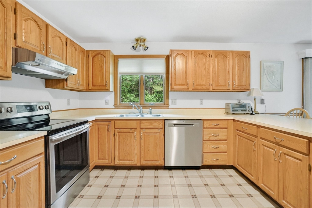 16 Old Farm Road Palmer, MA 01069 - Photo 16 of 35 Gallery Image 16