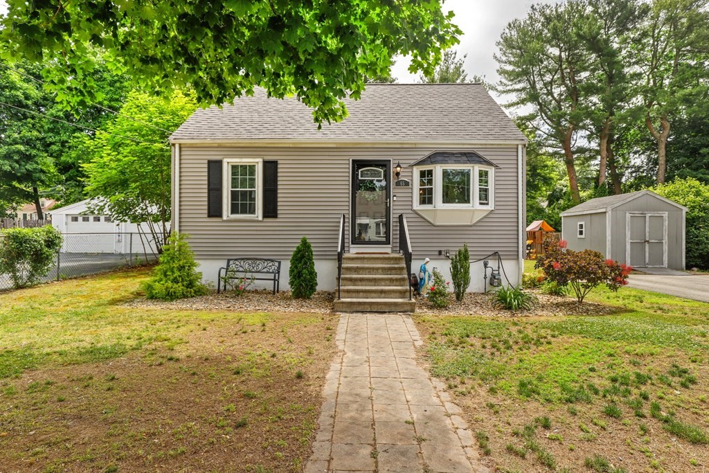 65 Packard Road Stoughton, MA 02072 - Photo 3 of 36 Gallery Image 3