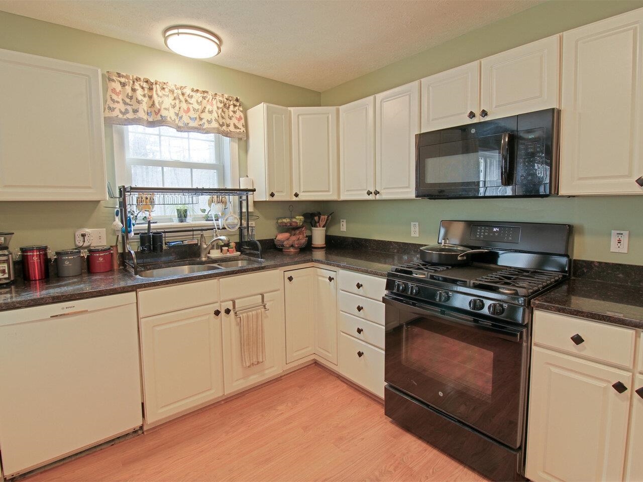 7 Valley View Drive Milton, VT 05468 - Photo 2 of 30