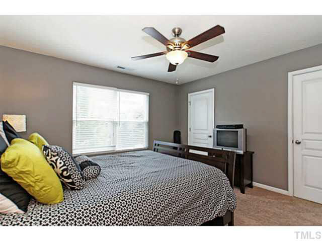 2907 Berkeley Springs Place Raleigh, NC 27616 - Photo 15 of 25 Gallery Image 15
