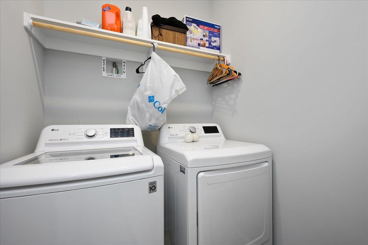212 North Allen Road Wake Forest, NC 27587 - Photo 21 of 28 a utility room with dryer and washer