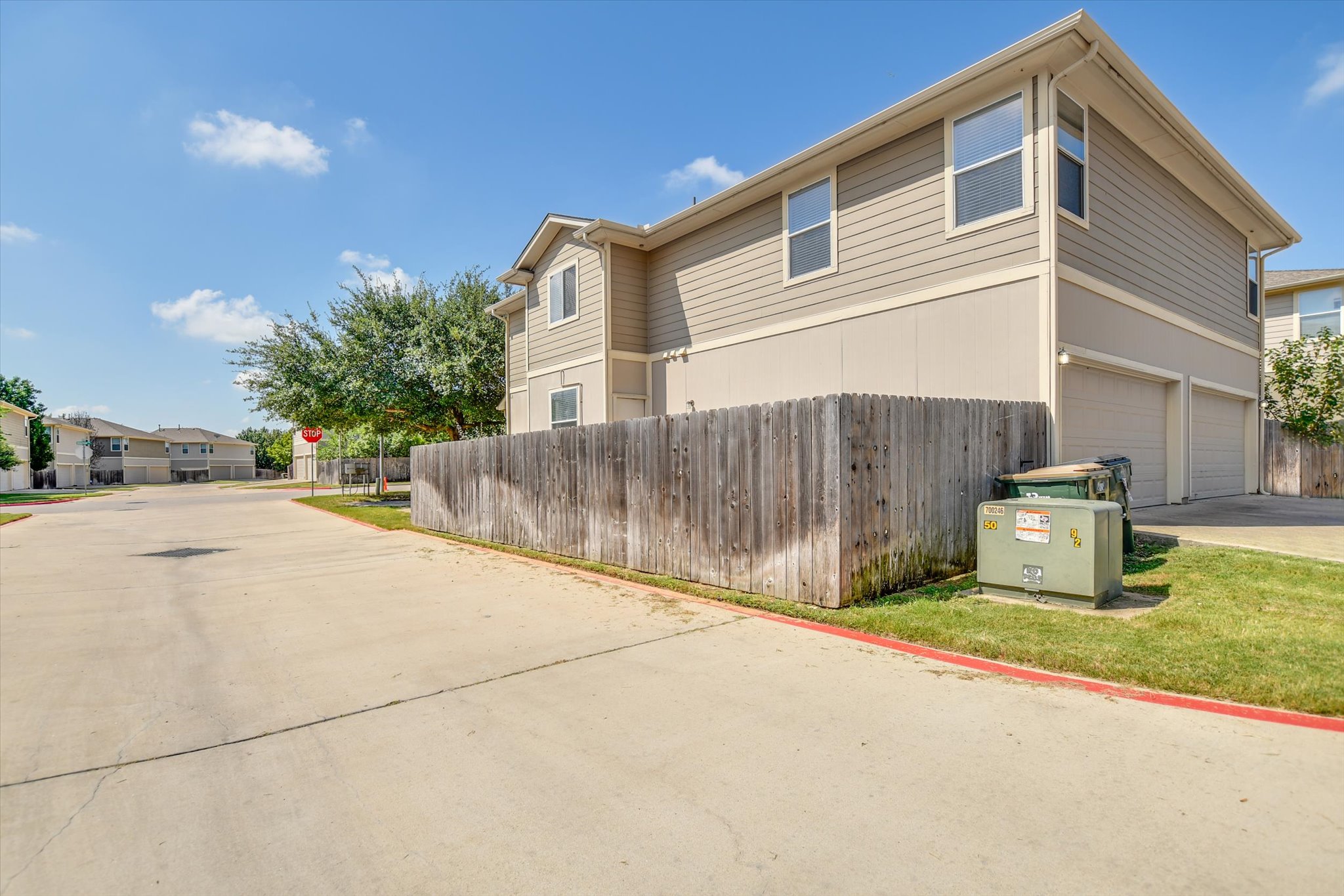809 Sebastian Bend, Unit B Pflugerville, TX 78660 - Photo 24 of 34 a view of a back yard of the house