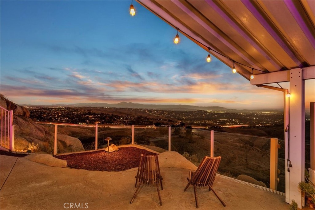 20620 Hill Top Drive Riverside, CA 92507 - Photo 4 of 46 Amazing views