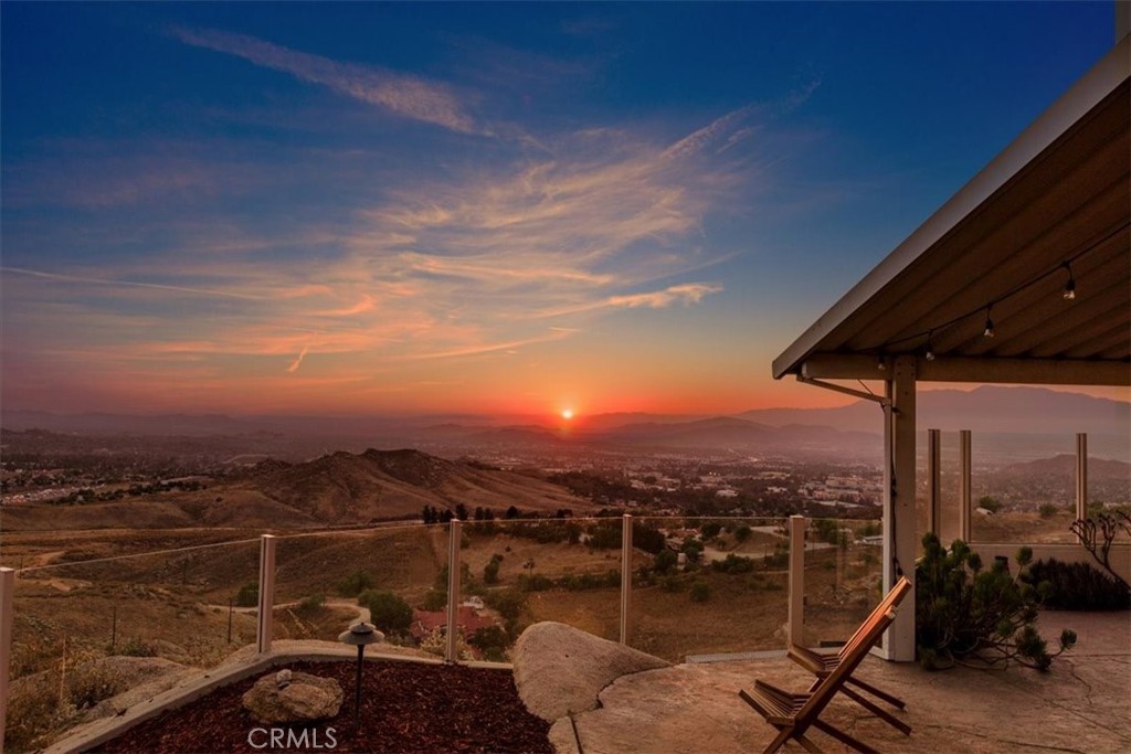 20620 Hill Top Drive Riverside, CA 92507 - Photo 5 of 46 Amazing sunset views