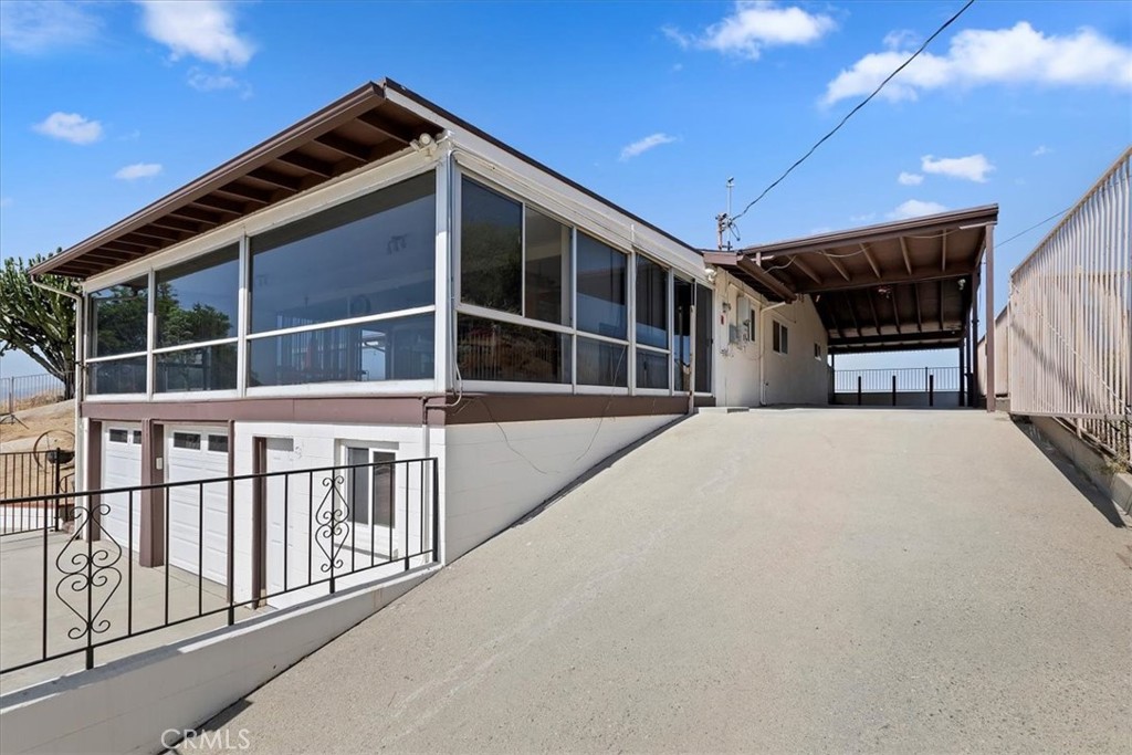 20620 Hill Top Drive Riverside, CA 92507 - Photo 7 of 46 Car Port