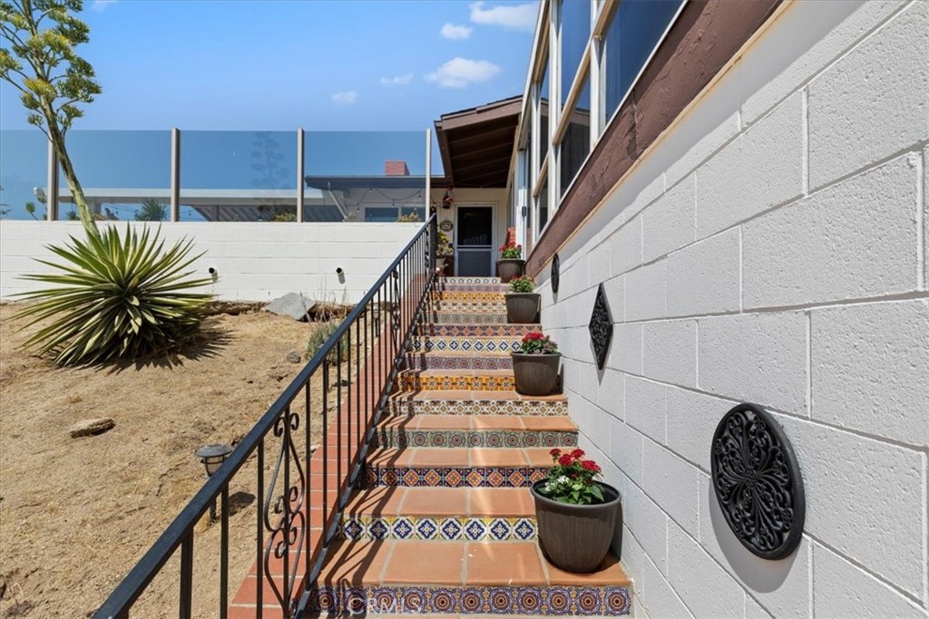 20620 Hill Top Drive Riverside, CA 92507 - Photo 8 of 46 Stairs to main entrance