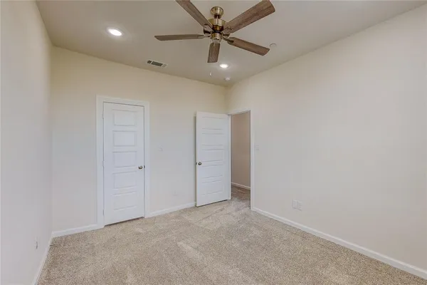 $2,495 | 16092 Doe Lk Drive, Frisco, TX 75033